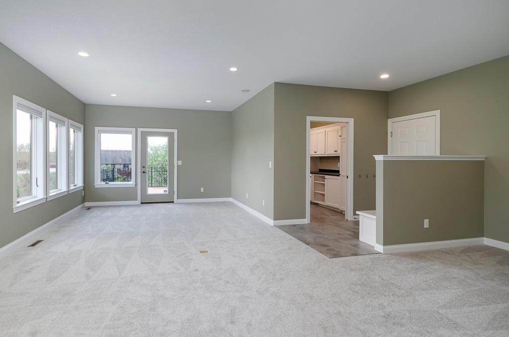 5002 Regal Oak Lane Southwest Rochester, MN 55902 - Photo 13 of 52