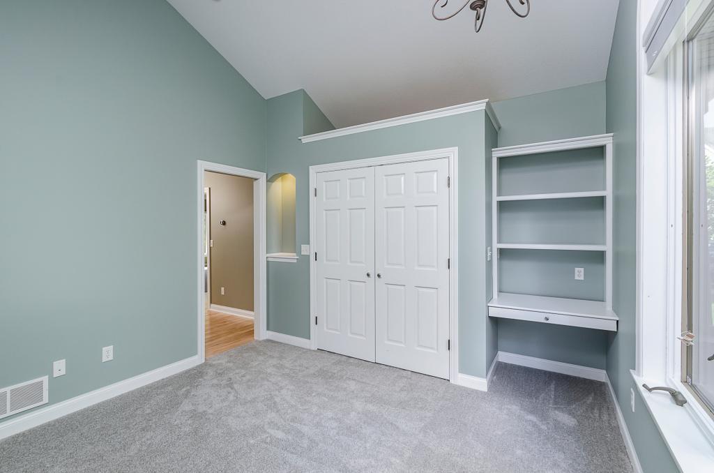 5002 Regal Oak Lane Southwest Rochester, MN 55902 - Photo 24 of 52