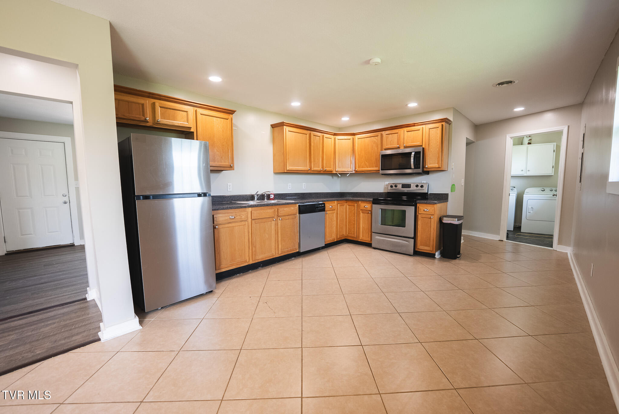 211 Chestnut Road Speedwell, TN 37870 - Photo 9 of 51 DSC03063