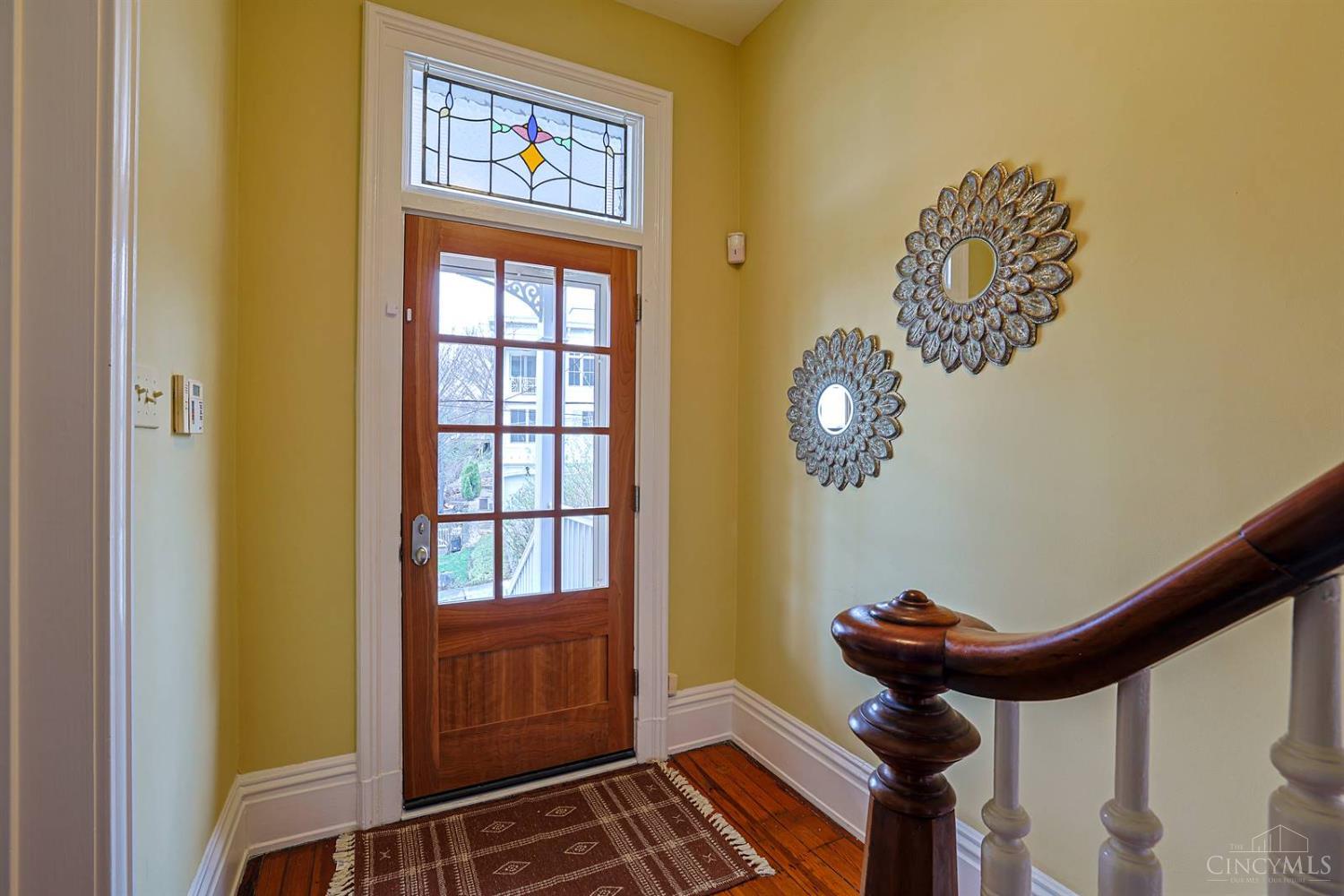 416 Torrence Court Cincinnati, OH 45202 - Photo 3 of 44