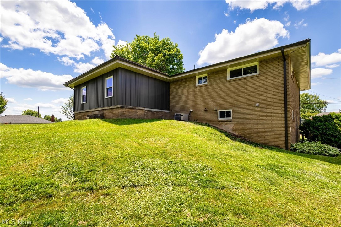100 Valley Road Mingo Junction, OH 43938 - Photo 3 of 41