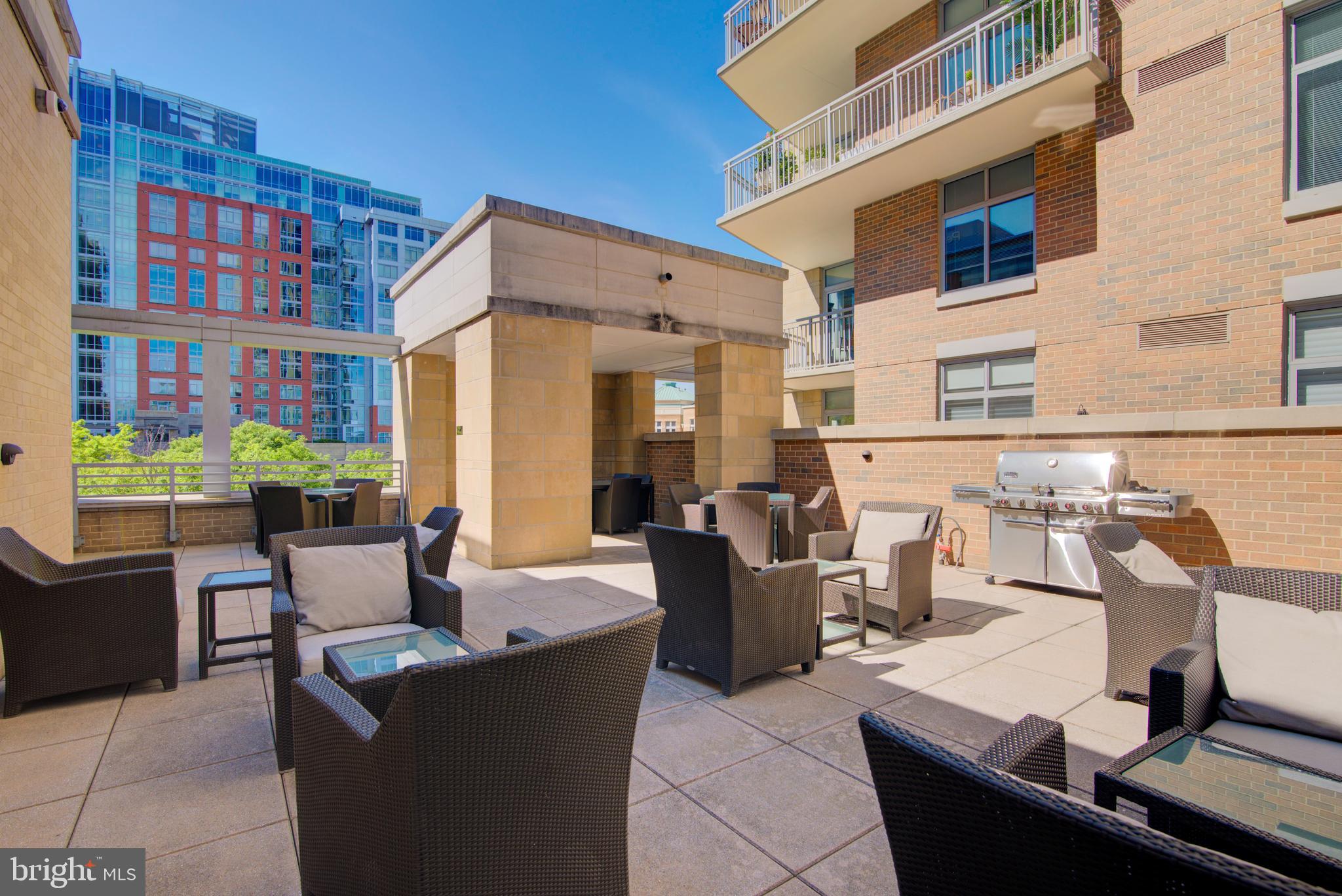 11990 Market Street, Unit 2101 Reston, VA 20190 - Photo 87 of 103 Common area outdoor terrace