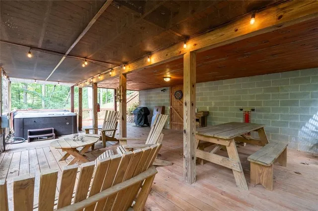 $375,000 | 489 Arrowhead Pass, Blue Ridge, GA 30513