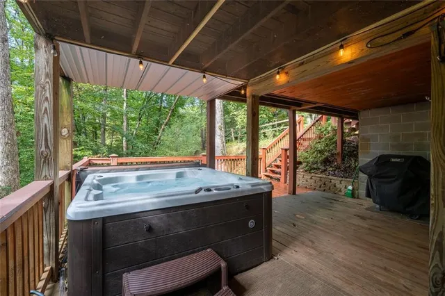 $375,000 | 489 Arrowhead Pass, Blue Ridge, GA 30513