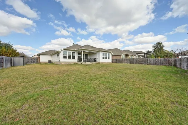 $2,500 | 216 Helena Lane, Kyle, TX 78640