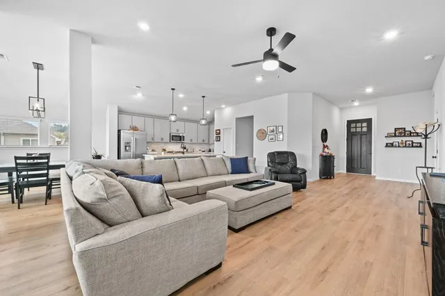 $2,500 | 216 Helena Lane, Kyle, TX 78640