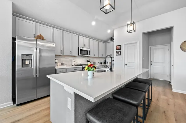 $2,500 | 216 Helena Lane, Kyle, TX 78640