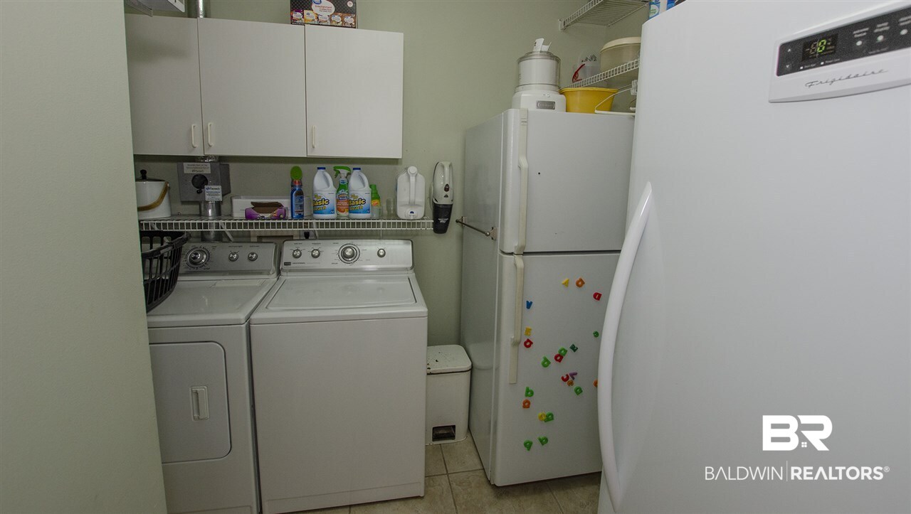 25568 Austin Road Daphne, AL 36526 - Photo 22 of 43 Laundry