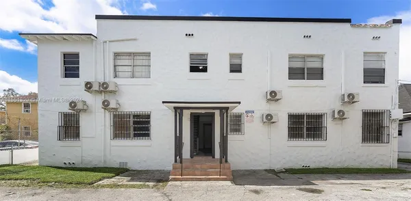 $2,299,000 | 850 Northwest 2nd Street, Miami, FL 33128