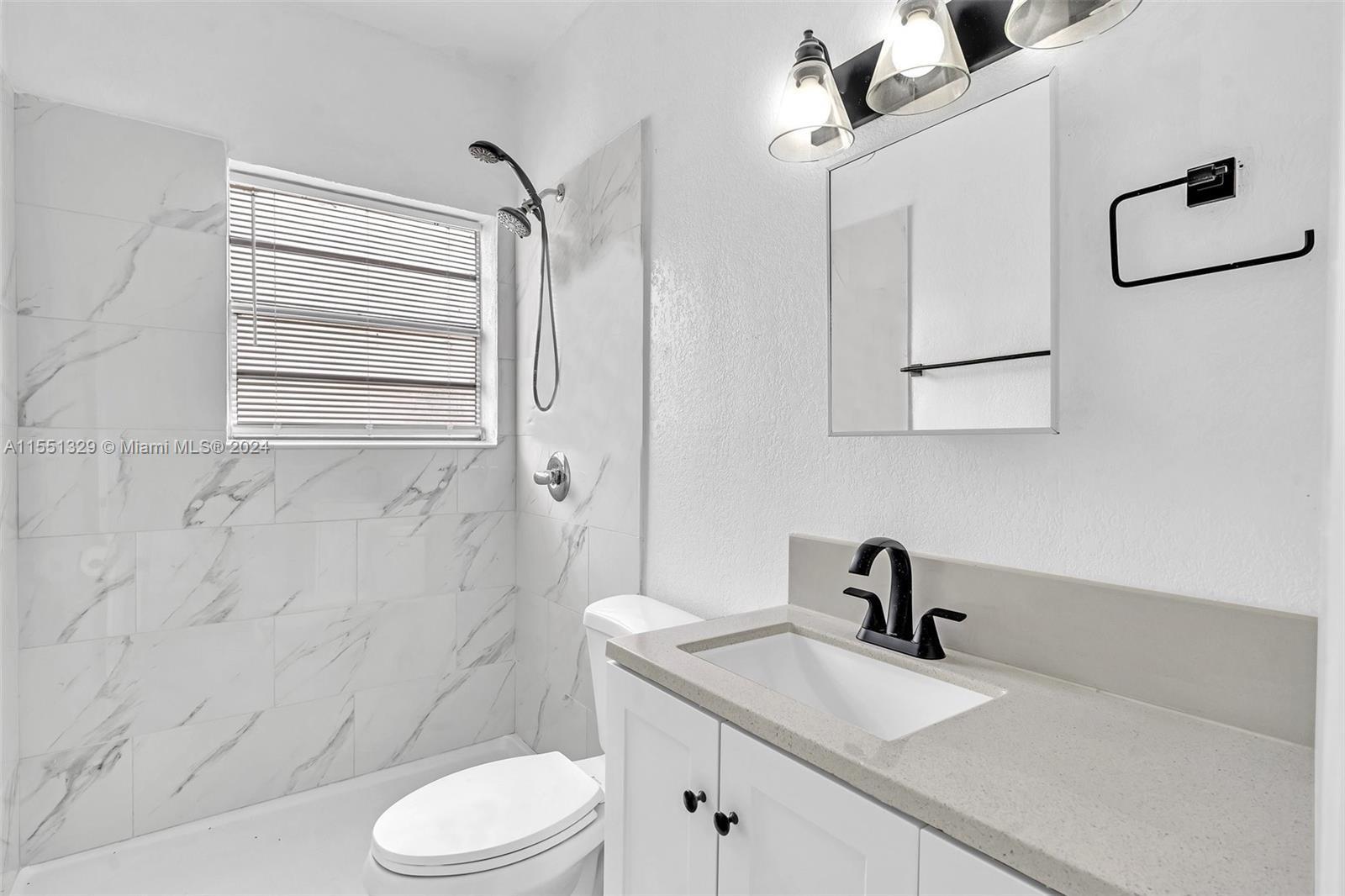 850 Northwest 2nd Street Miami, FL 33128 - Photo 3 of 11