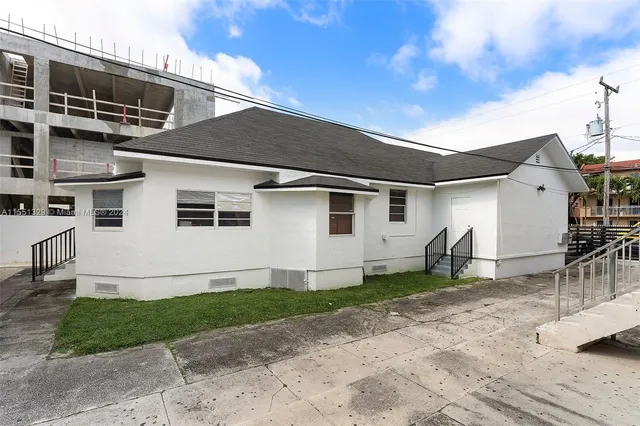 $2,299,000 | 850 Northwest 2nd Street, Miami, FL 33128