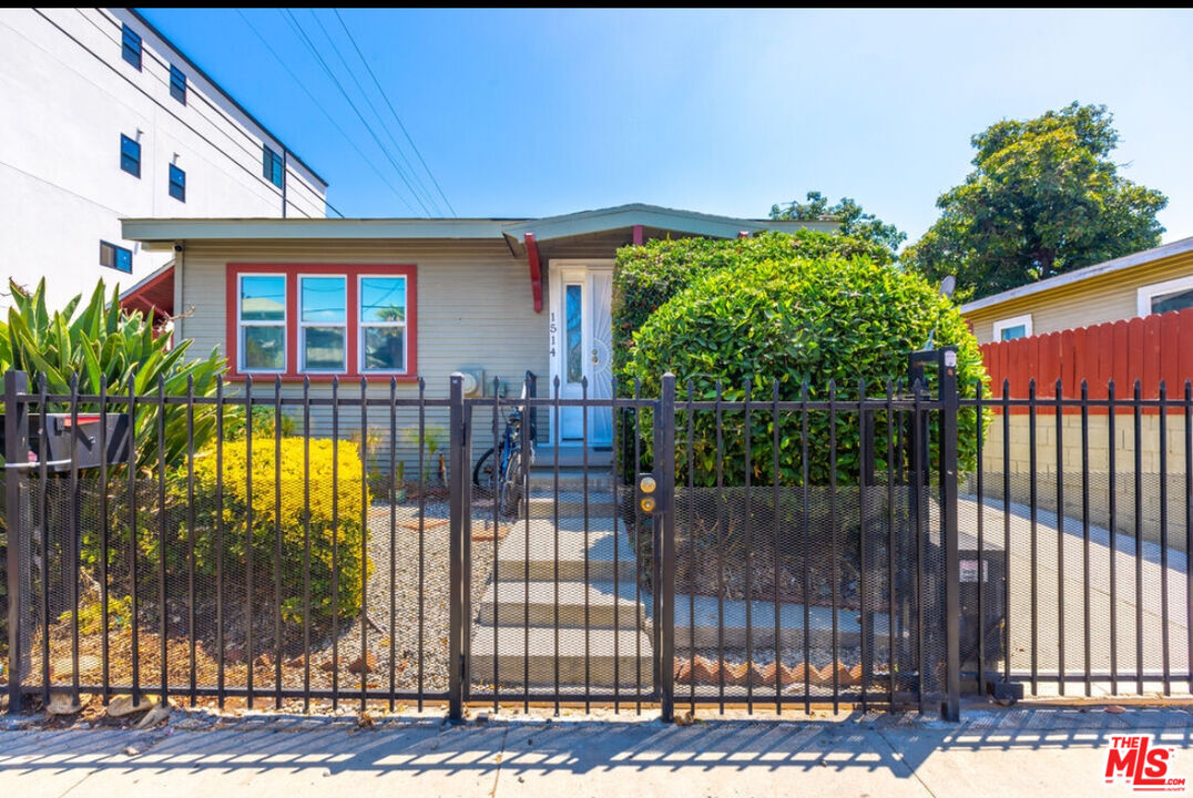 a view of outdoor space