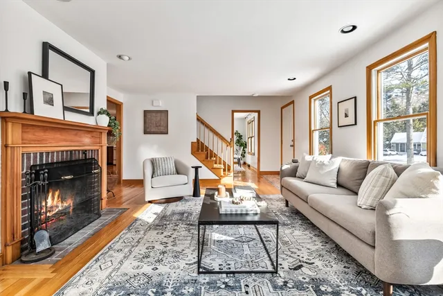 $799,000 | 8 Algonquin Road, Acton, MA 01720