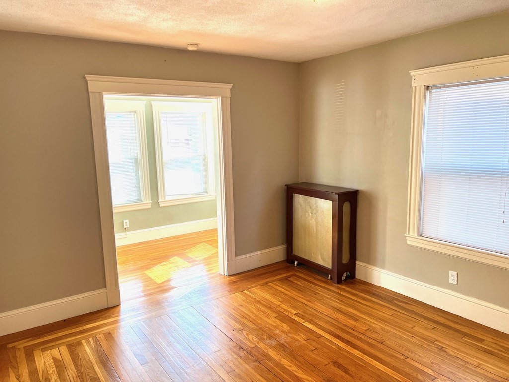 14 Beach Road, Unit 1 Winthrop, MA 02152 - Photo 5 of 16