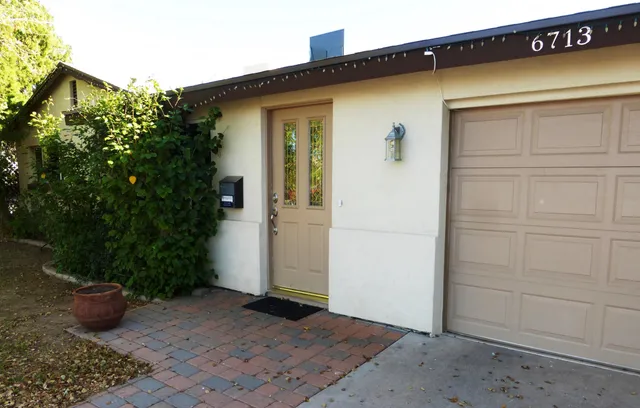 $2,595 | 6713 East Culver Street, Scottsdale, AZ 85257