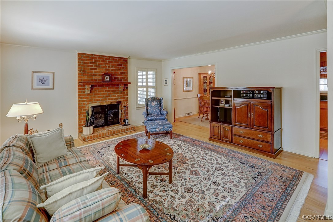 10306 Warren Road Glen Allen, VA 23060 - Photo 6 of 42 Gallery Image 6