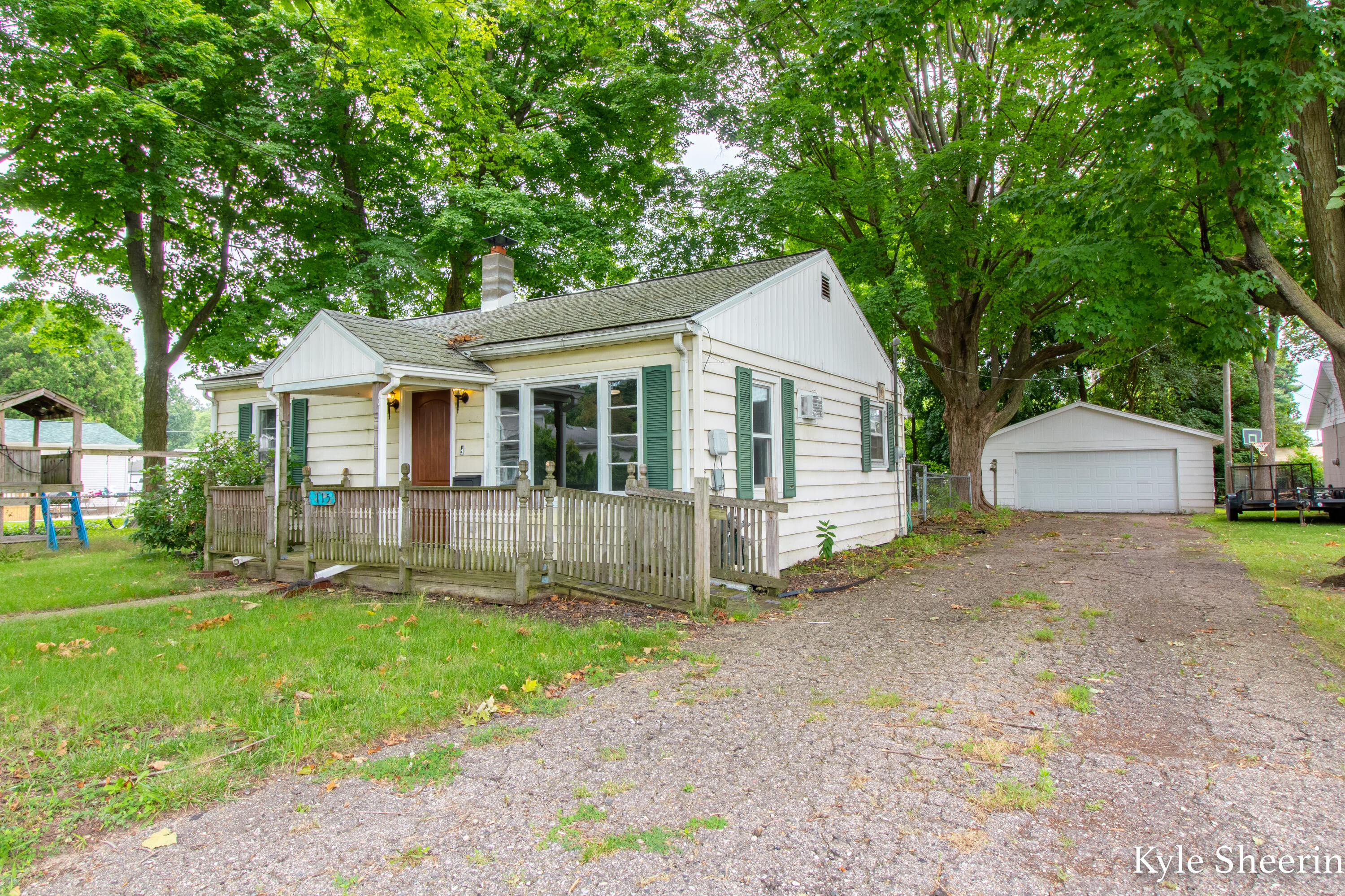 115 North Grant Avenue Three Rivers, MI 49093 - Photo 1 of 29 115 (26 of 29)