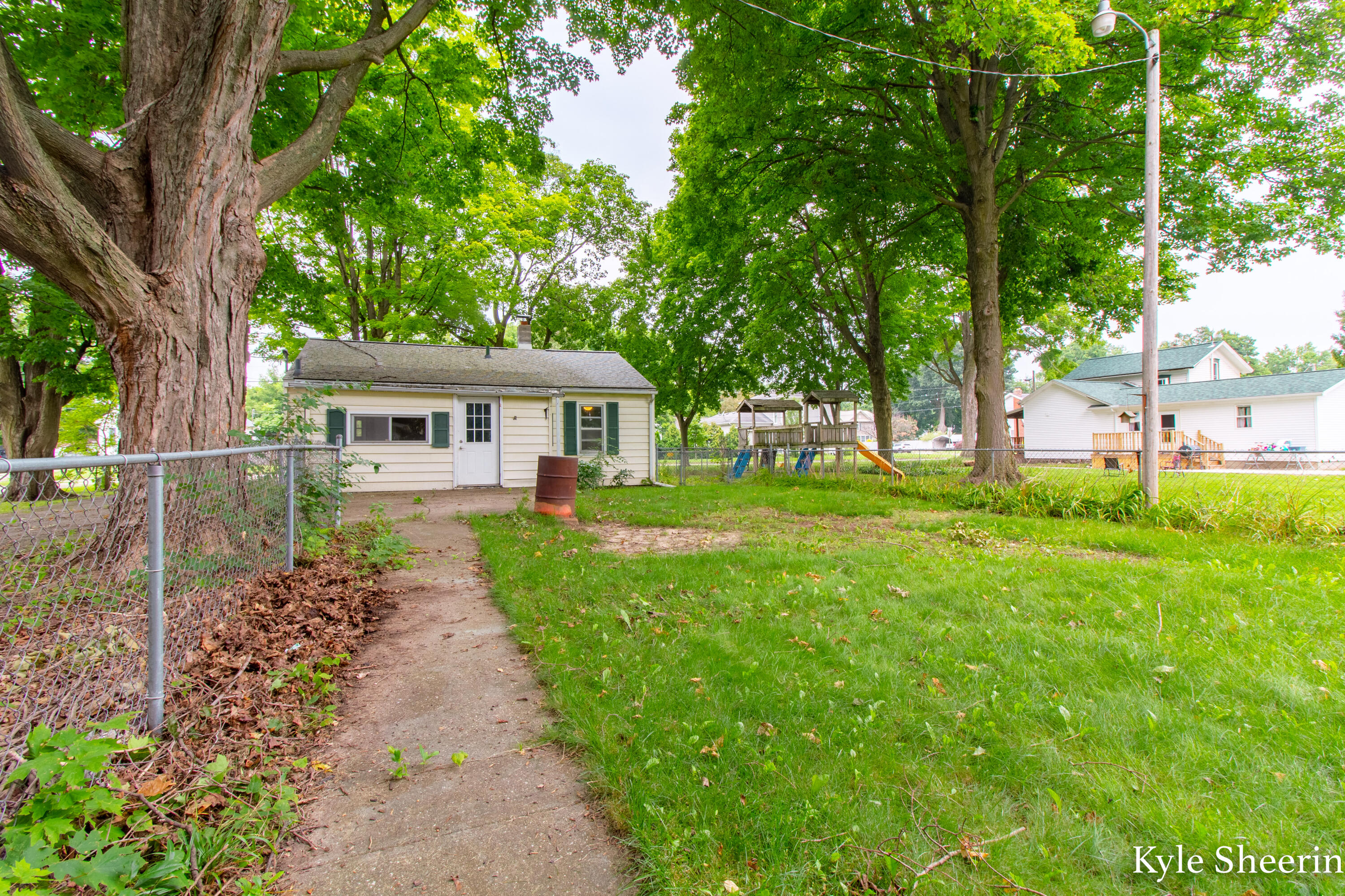 115 North Grant Avenue Three Rivers, MI 49093 - Photo 22 of 29 115 (23 of 29)