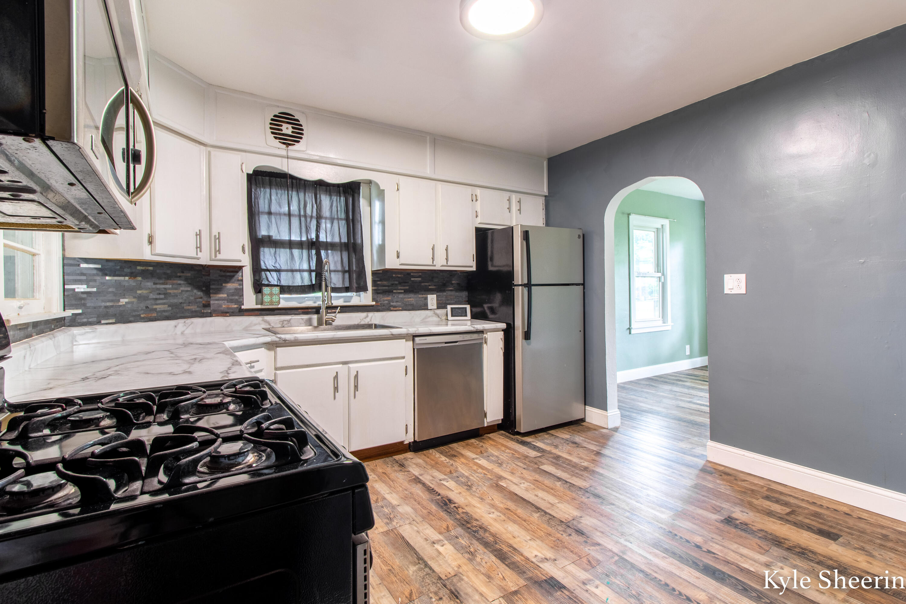 115 North Grant Avenue Three Rivers, MI 49093 - Photo 10 of 29 115 (12 of 29)