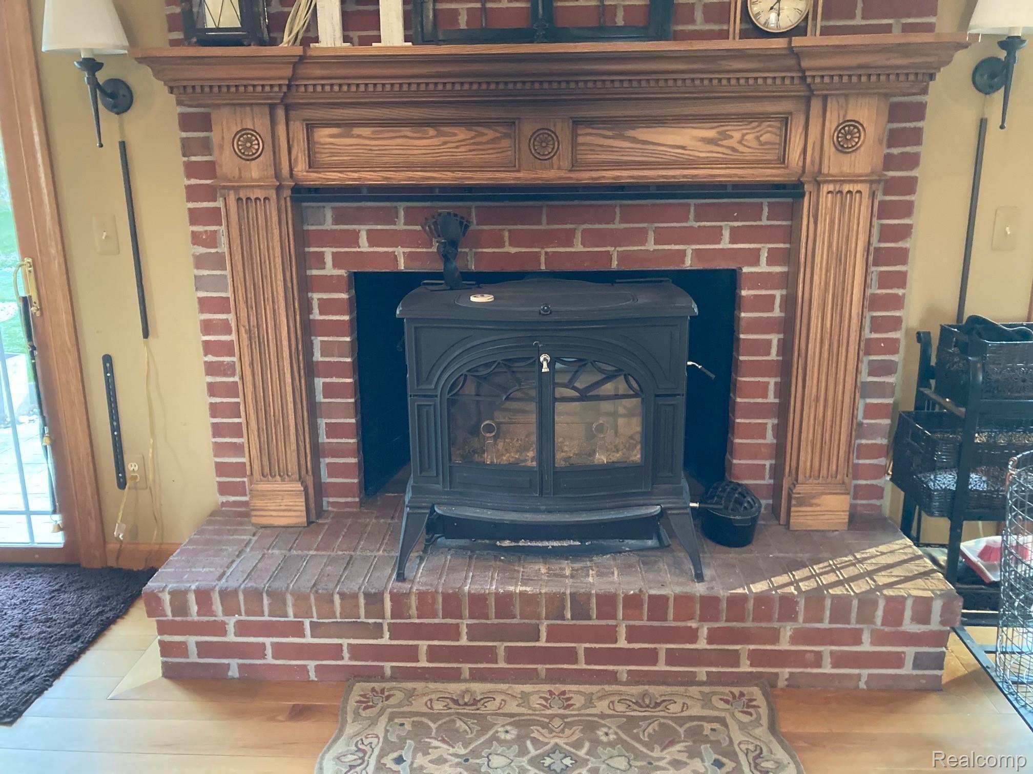 11131 Foley Road Fenton, MI 48430 - Photo 3 of 30 3.jpg