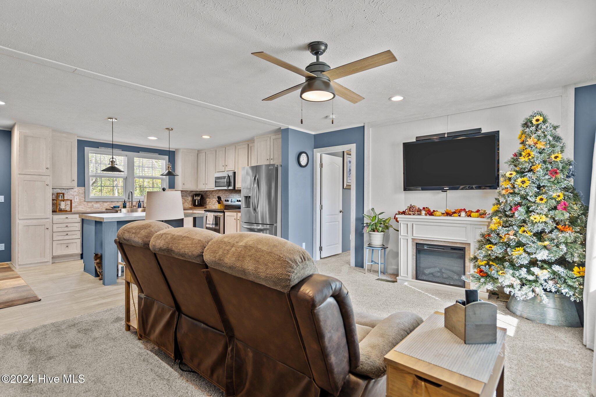 110 Little Pond Road Rocky Point, NC 28457 - Photo 5 of 44 36-web-or-mls-DSC04694