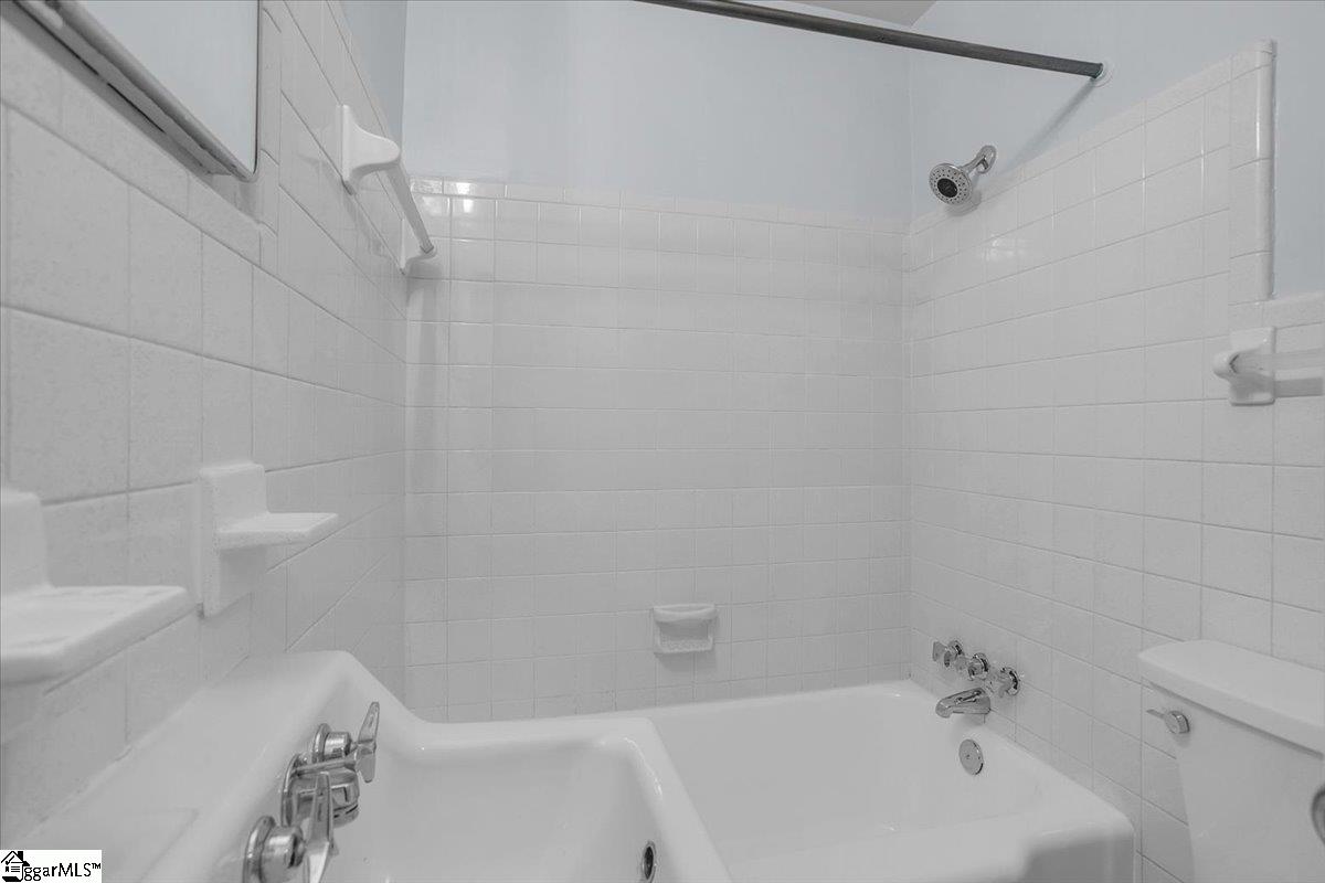 307 White Oak Drive Greenville, SC 29607 - Photo 14 of 49