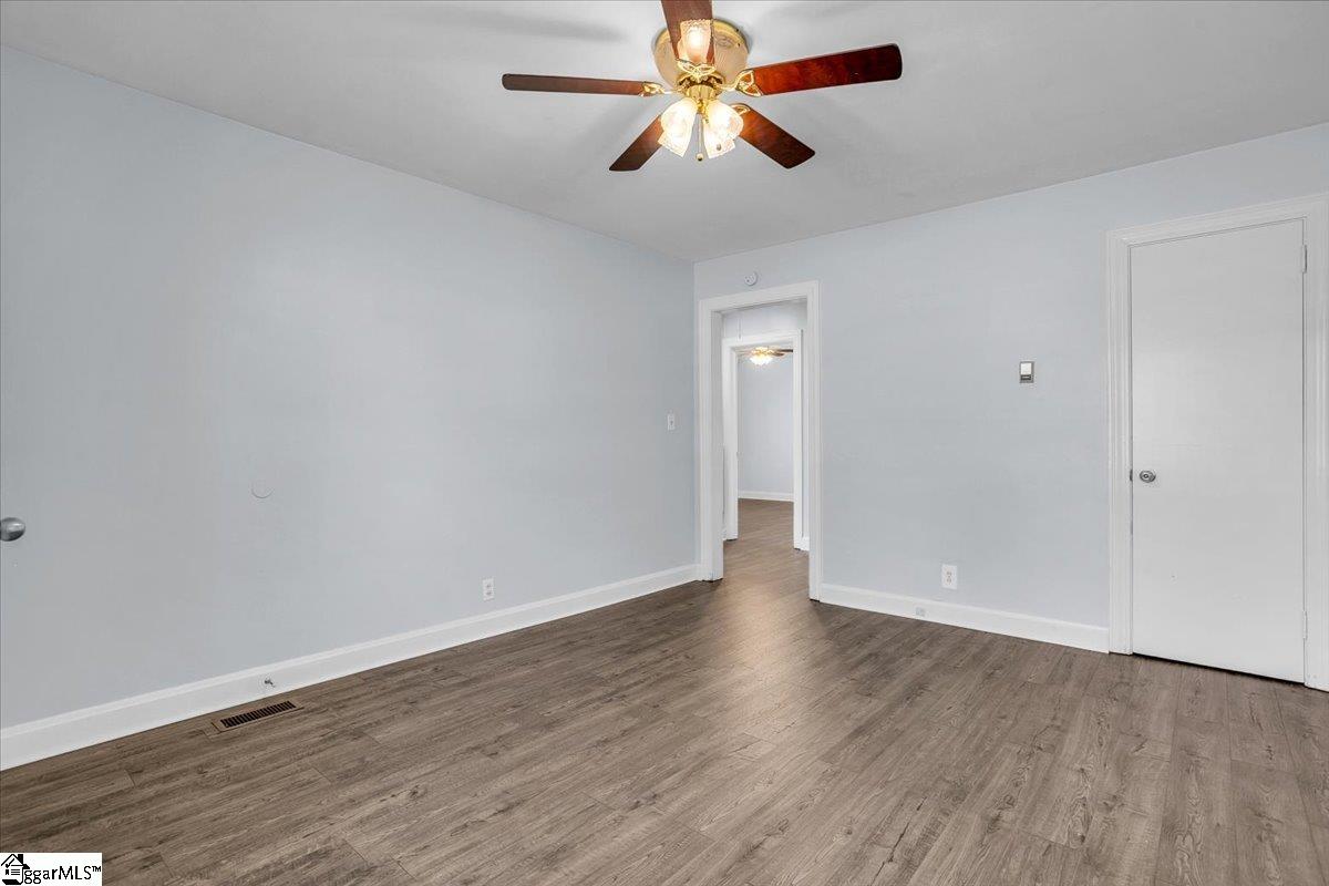 307 White Oak Drive Greenville, SC 29607 - Photo 7 of 49