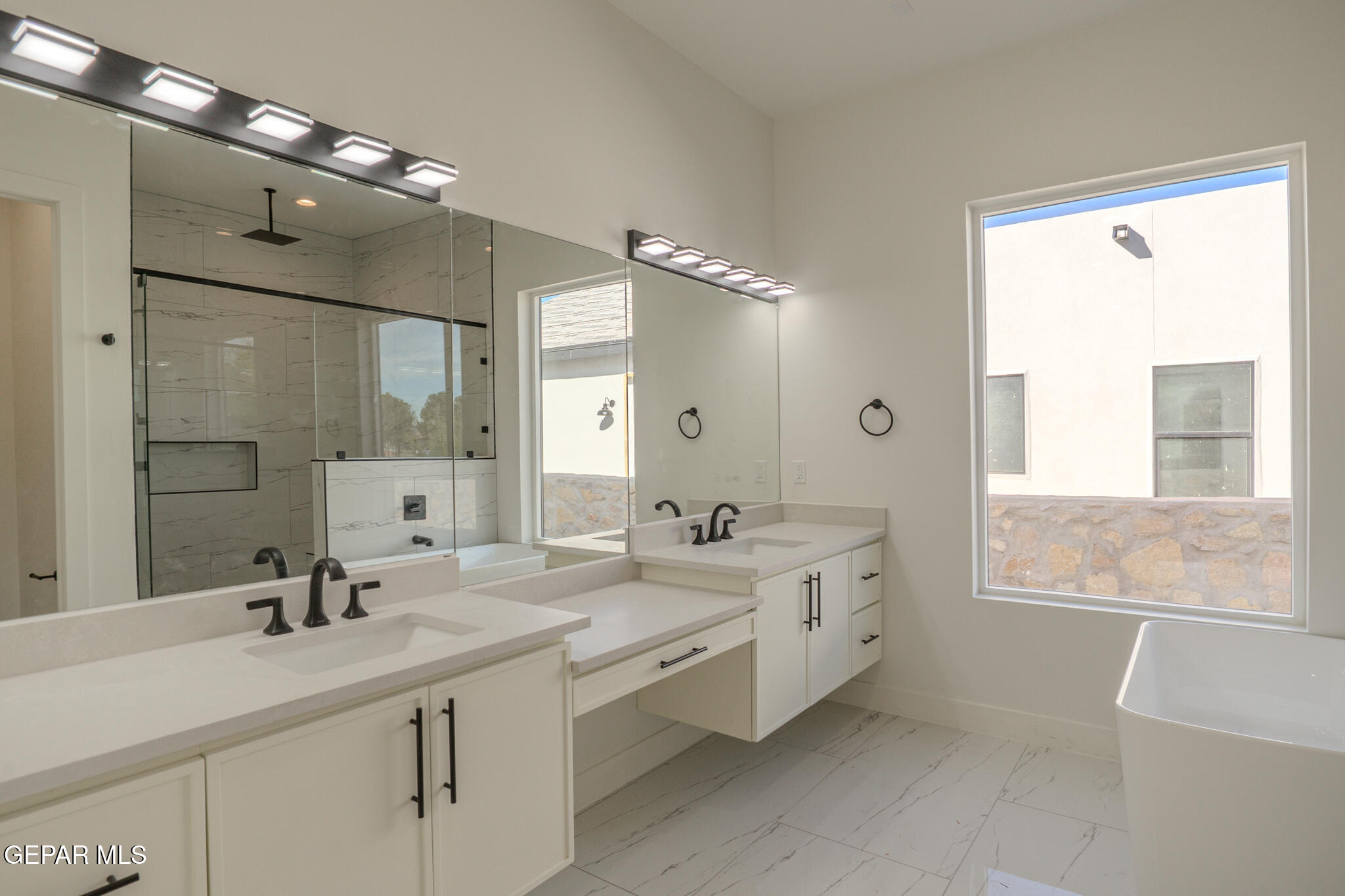 5660 Rio Bonito Circle El Paso, TX 79932 - Photo 38 of 74 5660 Rio Bonito -40