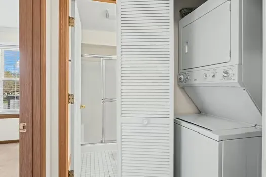 $198,600 | 611 Hapsfield Lane, Unit 100, Buffalo Grove, IL 60089