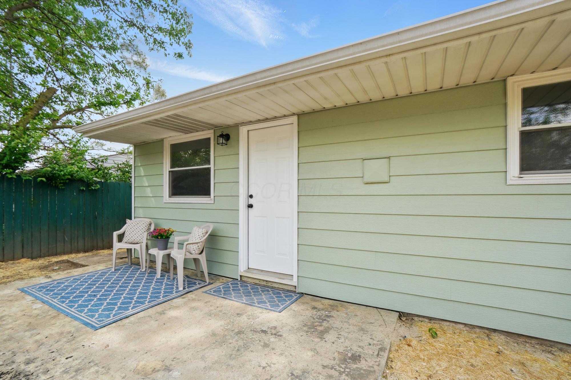 273 East Alcott Road Columbus, OH 43207 - Photo 28 of 36 Concrete Patio Area outback