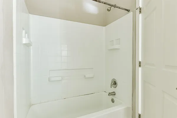 $2,500 | 4505 Bernardo De Galvez Avenue, Galveston, TX 77551