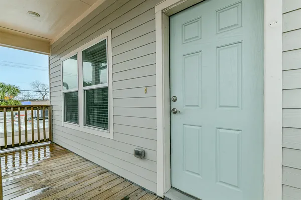 $2,500 | 4505 Bernardo De Galvez Avenue, Galveston, TX 77551