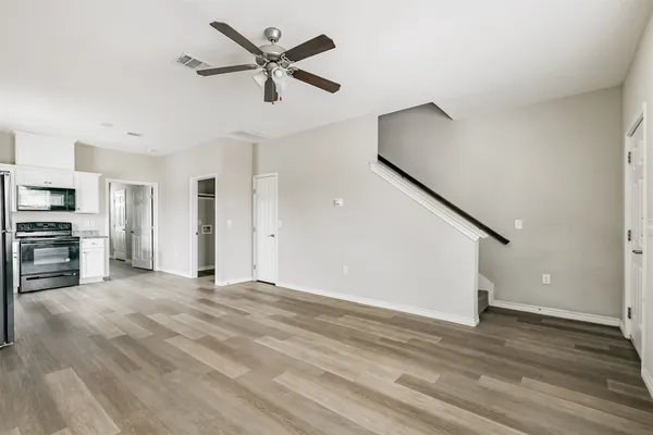 $2,500 | 4505 Bernardo De Galvez Avenue, Galveston, TX 77551