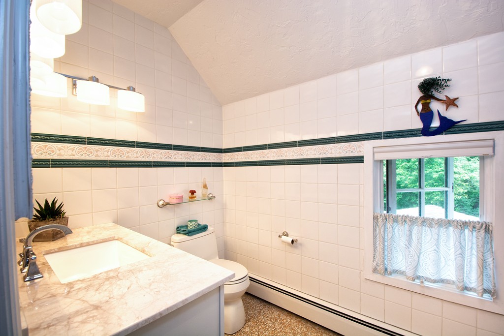 726 Jerusalem Road Cohasset, MA 02025 - Photo 17 of 20