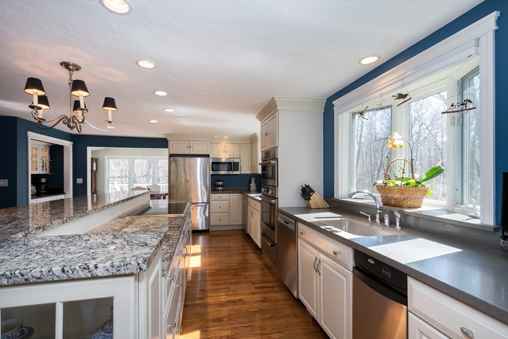 726 Jerusalem Road Cohasset, MA 02025 - Photo 4 of 20