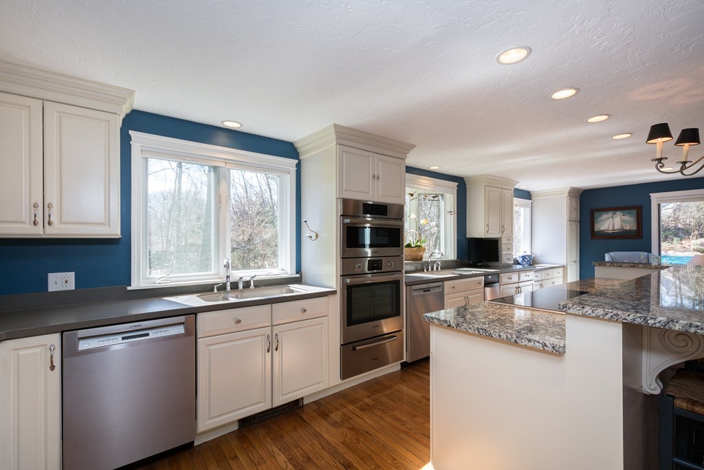 726 Jerusalem Road Cohasset, MA 02025 - Photo 7 of 20