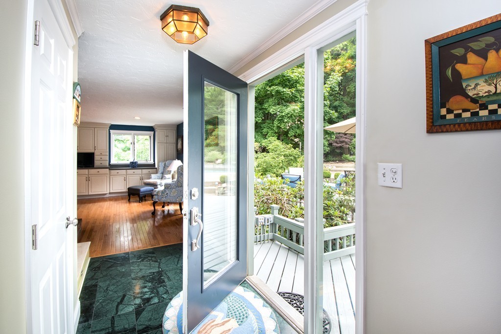 726 Jerusalem Road Cohasset, MA 02025 - Photo 8 of 20