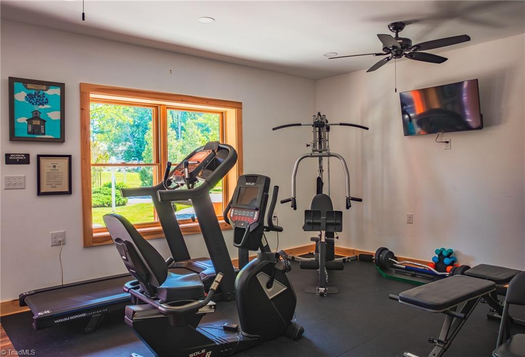 2524 Edmonds Road, Unit 55 Galax, VA 24333 - Photo 18 of 19