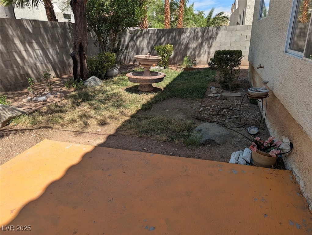 4777 Crakow Court Las Vegas, NV 89147 - Photo 4 of 49 View of yard featuring a patio area