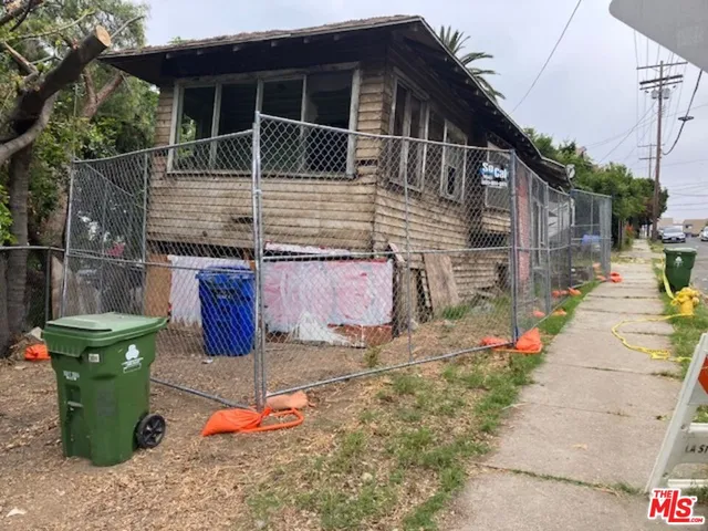 $1,399,000 | 145 North Toluca Street, Los Angeles, CA 90026