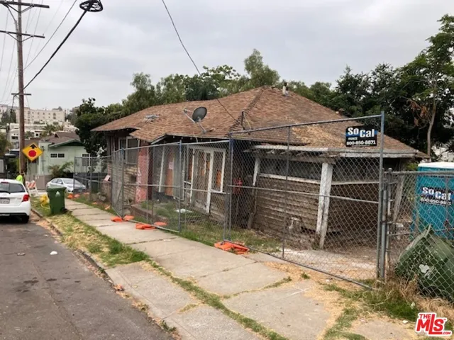 $1,399,000 | 145 North Toluca Street, Los Angeles, CA 90026