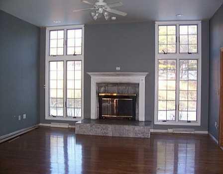 1133 Morrow Road Aliquippa, PA 15001 - Photo 2 of 8 Living Room.