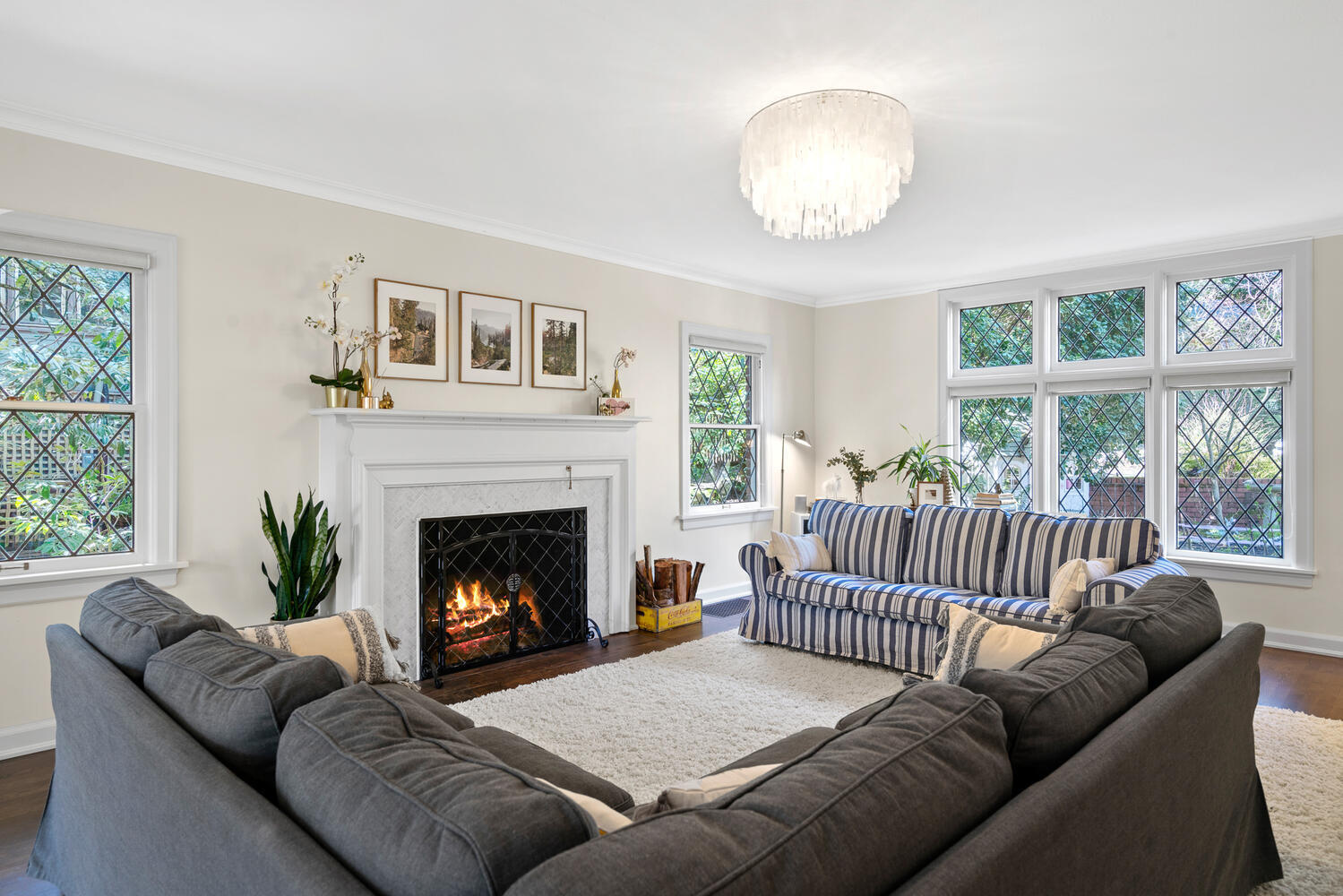 1880 Southwest Edgewood Road Portland, OR 97201 - Photo 3 of 31 03