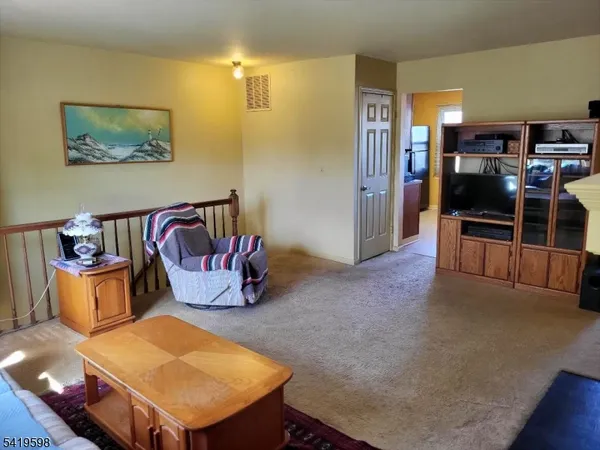 $299,900 | 33 Hancock Court, Flemington, NJ 08822