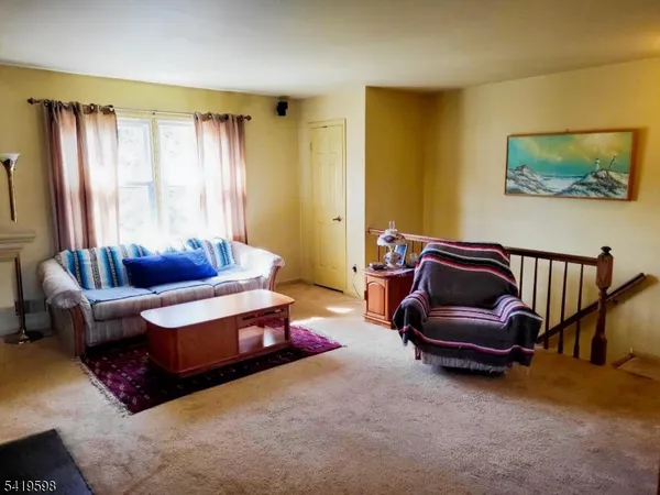 $299,900 | 33 Hancock Court, Flemington, NJ 08822