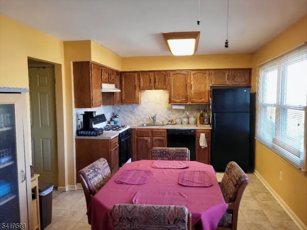 $299,900 | 33 Hancock Court, Flemington, NJ 08822