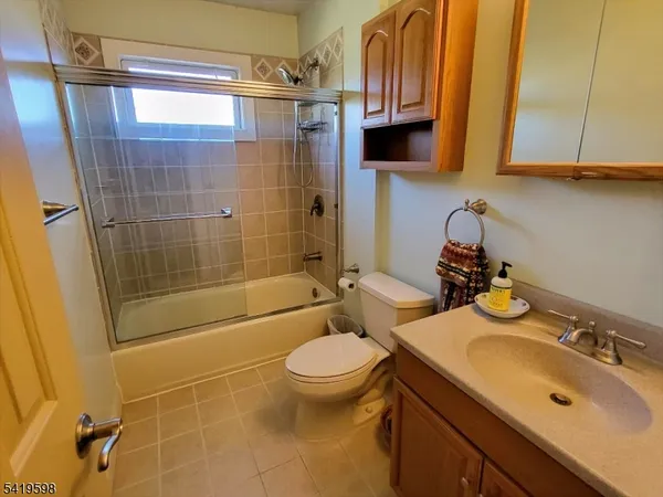 $299,900 | 33 Hancock Court, Flemington, NJ 08822