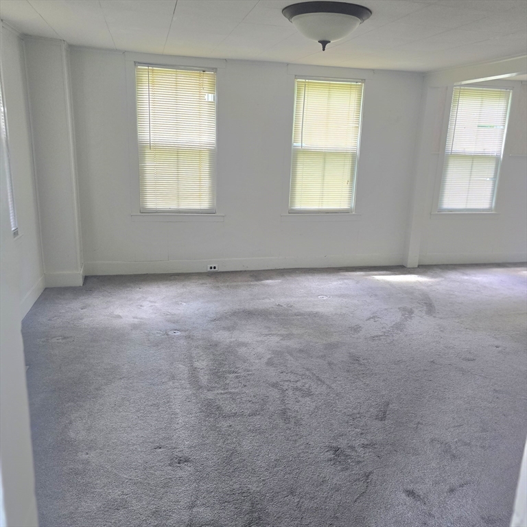 3 Prentice Street Grafton, MA 01536 - Photo 9 of 26