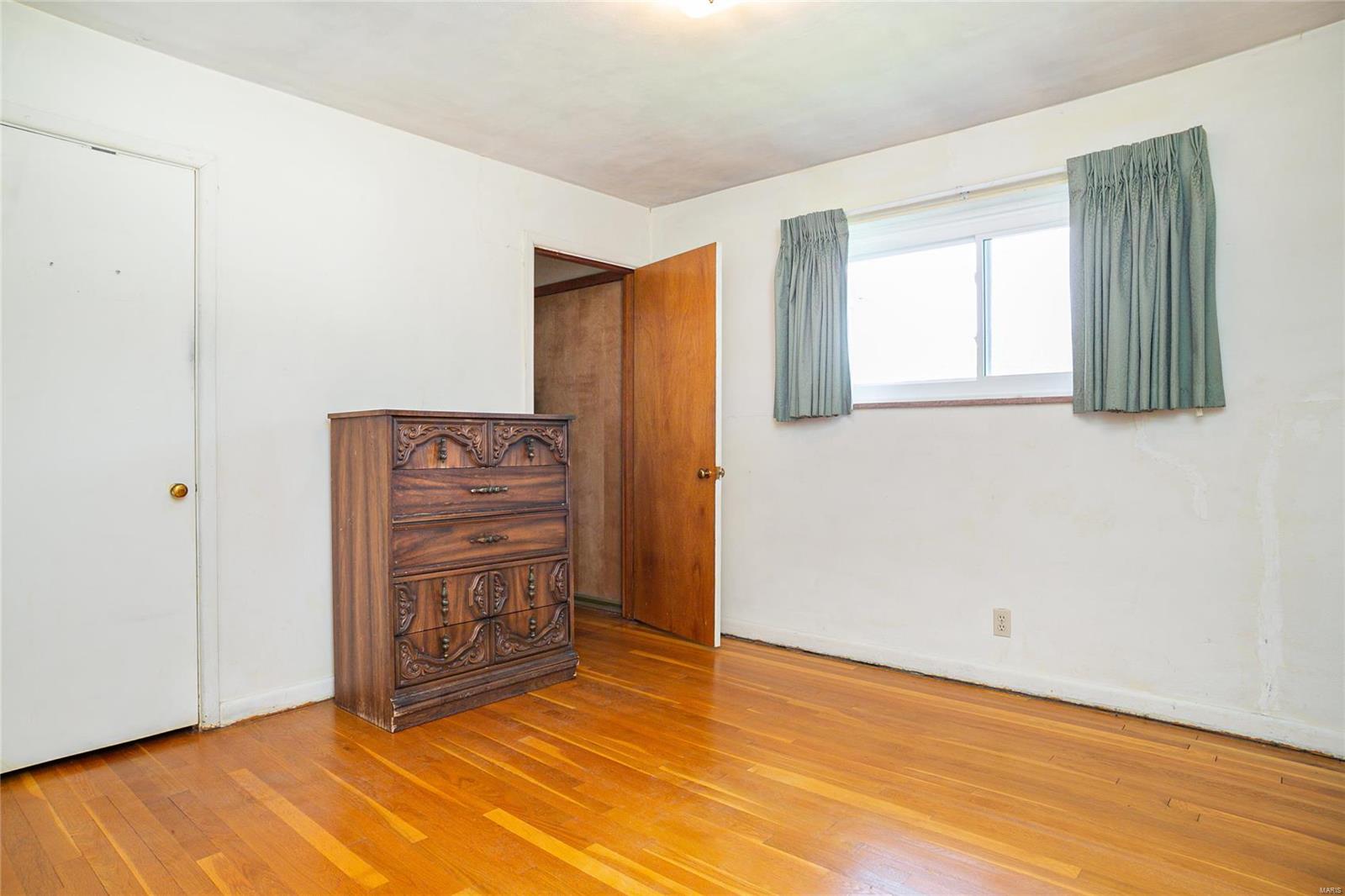 10808 Mueller Road St. Louis, MO 63123 - Photo 11 of 16 Gallery Image 11