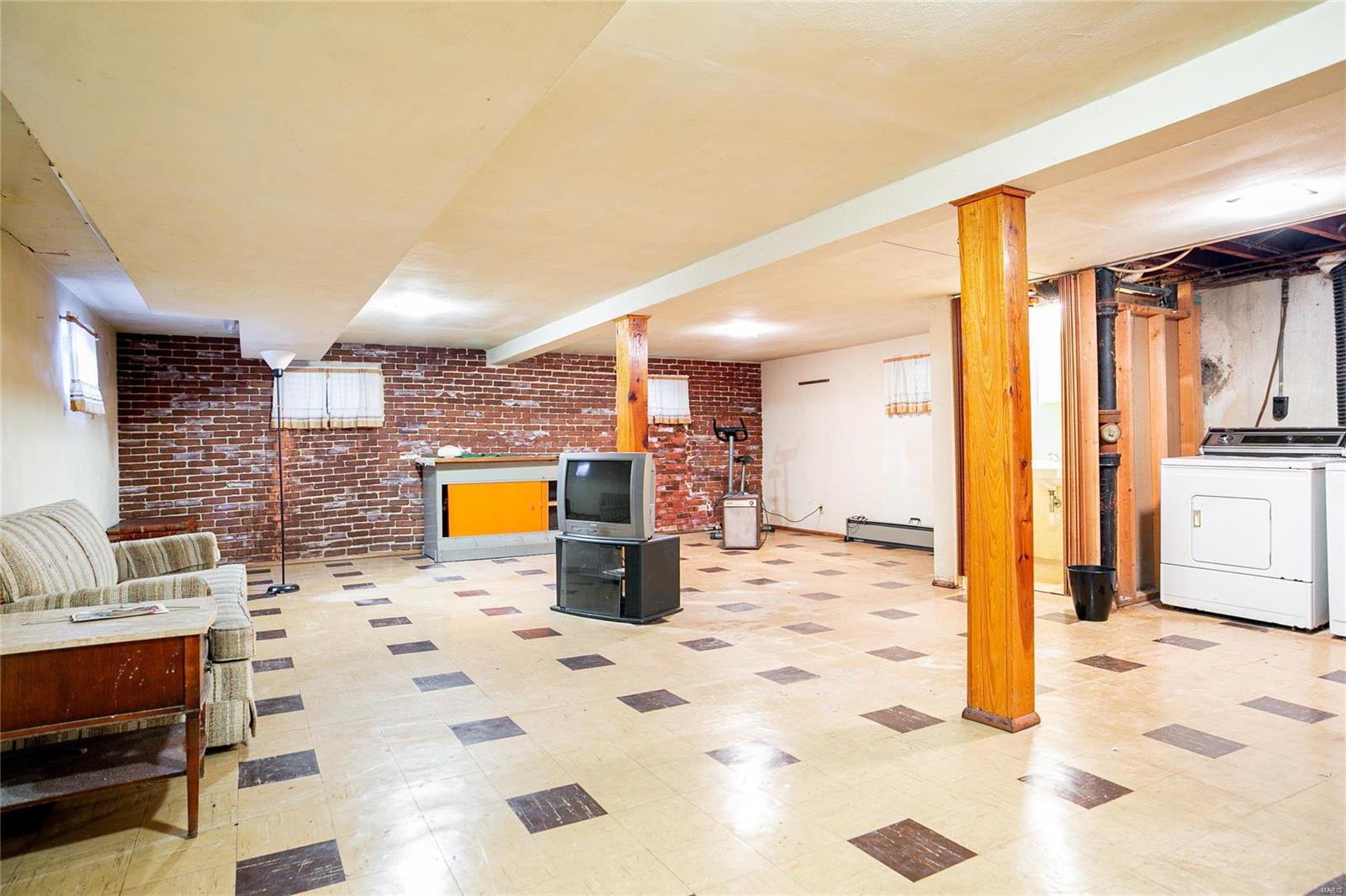 10808 Mueller Road St. Louis, MO 63123 - Photo 6 of 16 Gallery Image 6